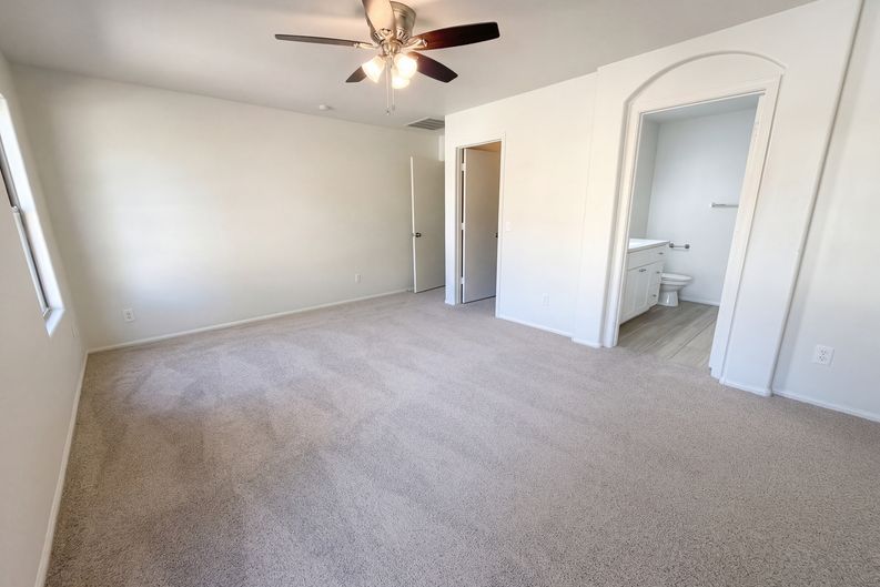 Photo 12 of 19 of 12609 W Pasadena Ave, Litchfield Park, AZ