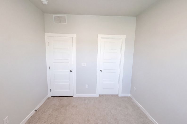Photo 13 of 22 of 4998 W Thornapple Dr, Meridian, ID