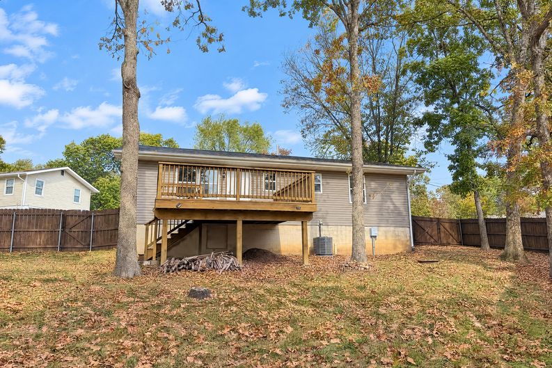 Photo 13 of 17 of 2846 Plato Pl, De Soto, MO