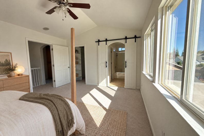 Photo 12 of 21 of 2520 Meadowgate Dr, Riverbank, CA