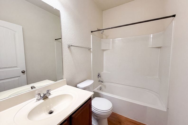 Photo 15 of 26 of 9165 Blackstone Dr, Providence Village, TX