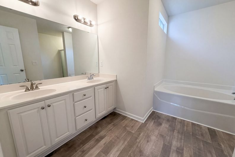 Photo 10 of 23 of 217 Branchview Dr, Columbia, SC