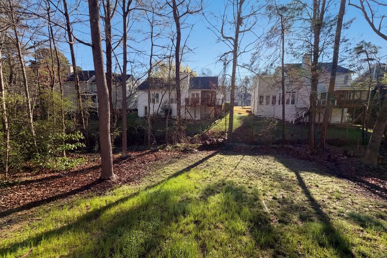 Photo 17 of 19 of 304 Arlington Rdg, Cary, NC