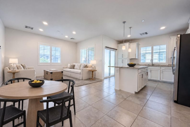 Photo 13 of 19 of 8457 Insignia Ave, Las Vegas, NV
