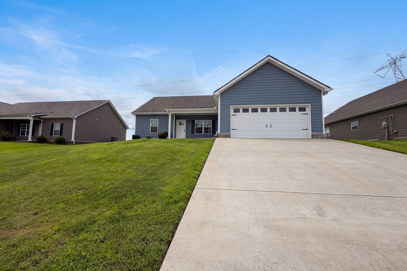 Photo 20 of 23 of 734 Mitscher Dr, Spring Hill, TN
