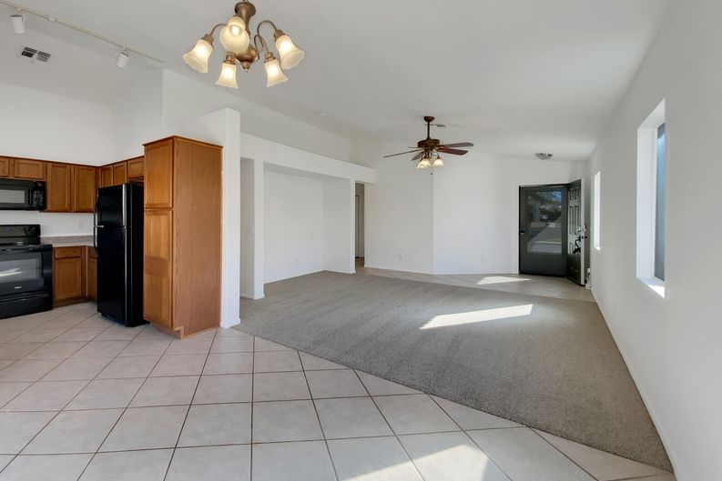 Photo 6 of 19 of 9728 E Kiva Ave, Mesa, AZ