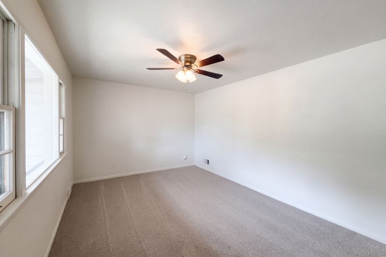 Photo 6 of 37 of 2428 15th Avenue Ct, Greeley, CO
