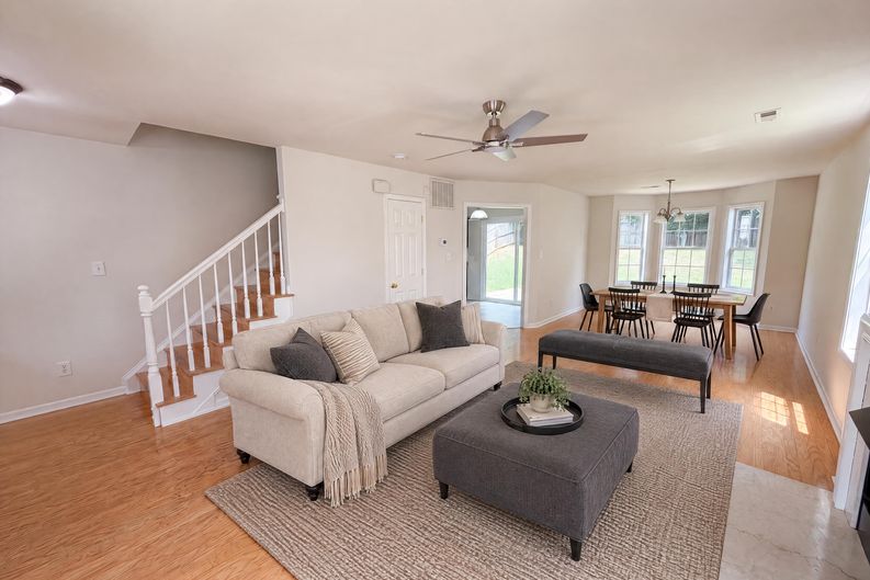 Photo 7 of 17 of 5714 Waverly Lynn Ln, Charlotte, NC