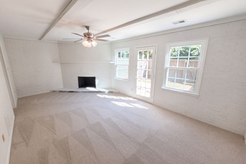 Photo 13 of 17 of 1810 Sabrina Ct, Charlotte, NC