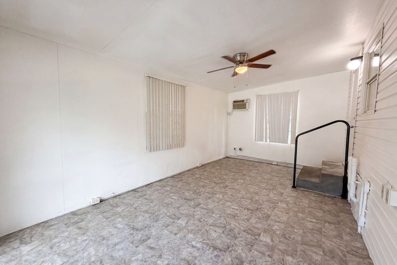 Photo 8 of 17 of 626 S 67th St, Tampa, FL