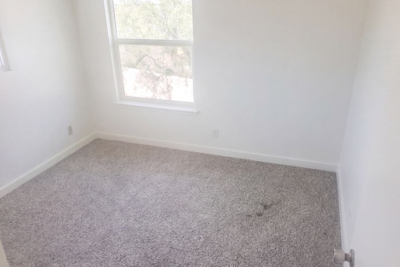 Photo 18 of 39 of 4601 Loma Linda Cir, El Paso, TX