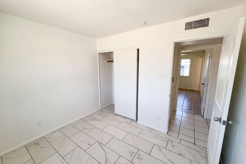 Photo 11 of 20 of 14838 N 33rd Dr, Phoenix, AZ