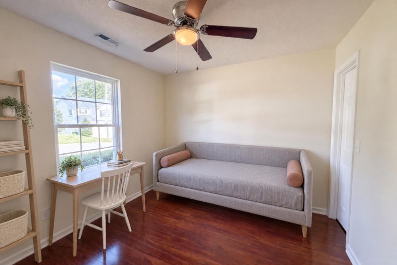 Photo 14 of 17 of 5512 Spindlewood Ct, Durham, NC