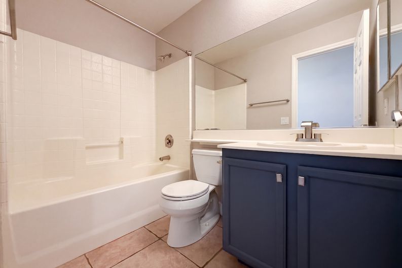 Photo 11 of 21 of 239 Ventana Heights St, Henderson, NV