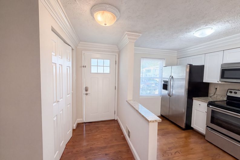 Photo 10 of 57 of 8769 Kanawha Ct, Lorton, VA