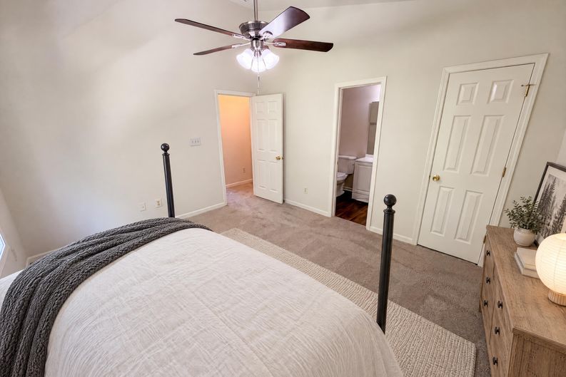Photo 15 of 21 of 9514 Littleleaf Dr, Charlotte, NC