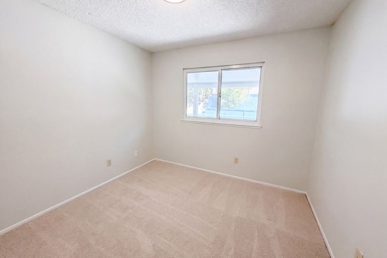 Photo 10 of 20 of 3314 20th St, Highland, CA