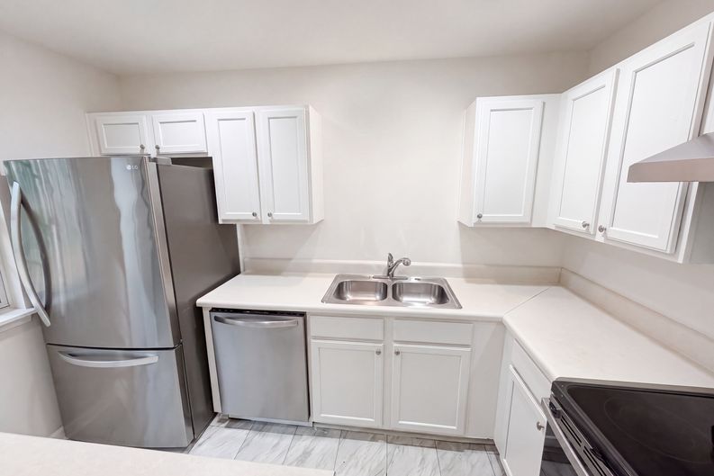 Photo 6 of 20 of 4165 Birch Leaf Ct, Charlotte, NC