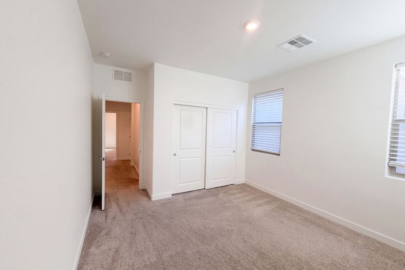 Photo 24 of 40 of 446 Royal Palms Ln, Mesquite, NV