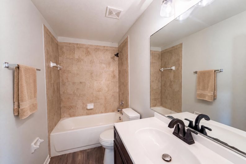 Photo 9 of 20 of 705 5th St, Wildwood, FL