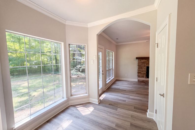 Photo 15 of 18 of 1604 Rocky Glen Ln, Charlotte, NC