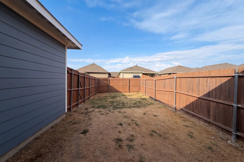 Photo 18 of 21 of 2825 Journey Ln, Crandall, TX