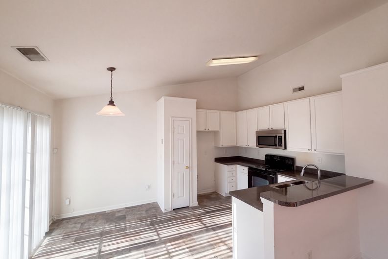 Photo 6 of 18 of 223 Gumtree Dr, Kannapolis, NC