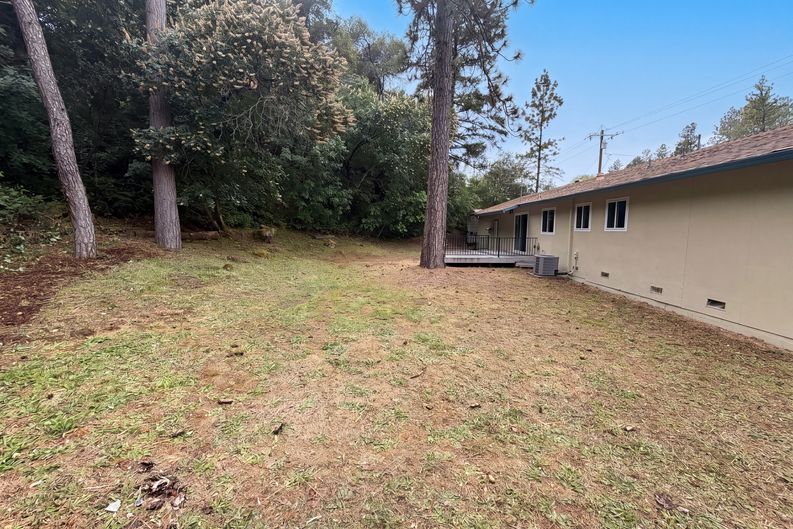Photo 21 of 30 of 862 Grice Ln, Placerville, CA