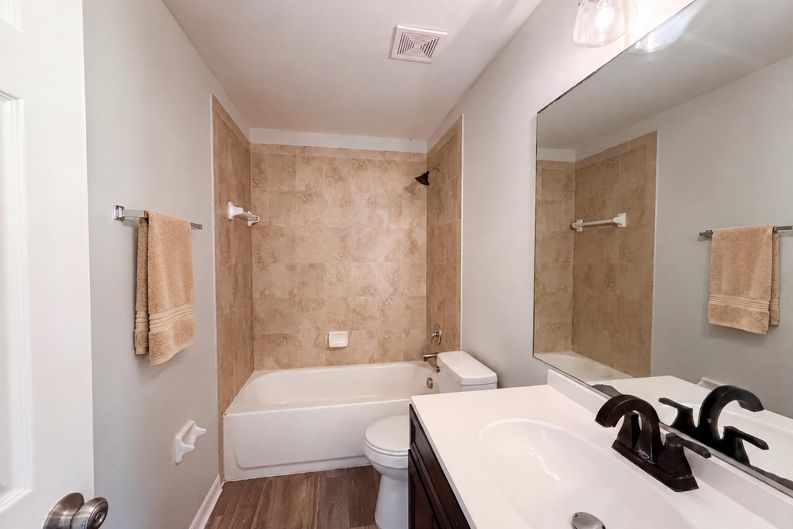 Photo 10 of 20 of 705 5th St, Wildwood, FL