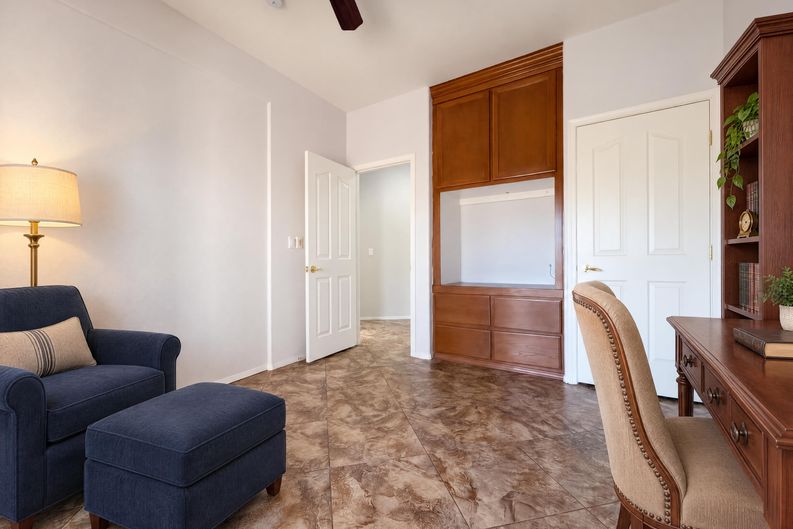 Photo 9 of 17 of 4433 El Presidio Dr, Las Vegas, NV