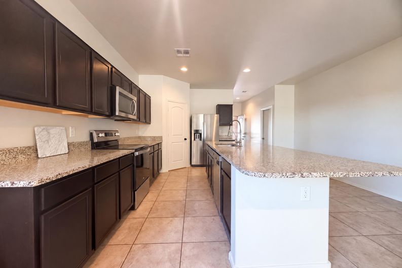 Photo 4 of 19 of 4757 E Rhodium Dr, San Tan Valley, AZ