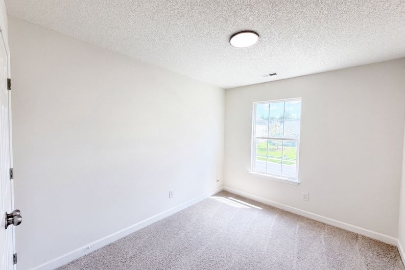 Photo 13 of 20 of 8616 Silver Falls Way, Charlotte, NC