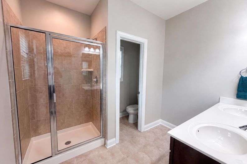 Photo 13 of 16 of 109 Belle Plain Dr, Morrisville, NC