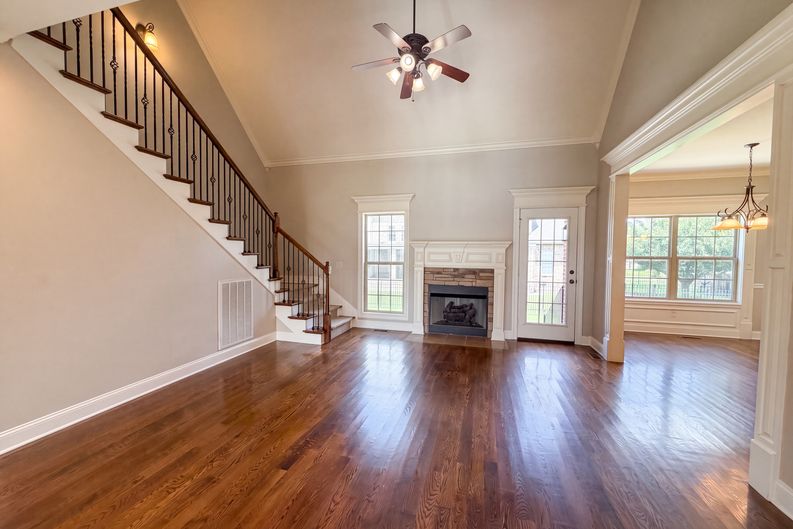 Photo 5 of 30 of 3418 Shady Forest Dr, Murfreesboro, TN