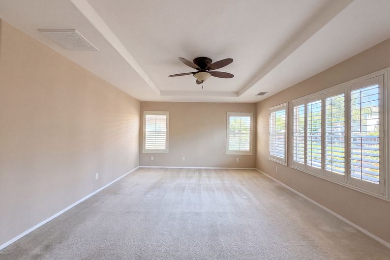Photo 18 of 32 of 17780 Sweetgum Ln, Canyon Country, CA