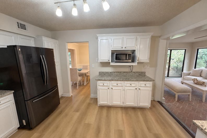 Photo 6 of 22 of 7022 Quail Hill Rd, Charlotte, NC