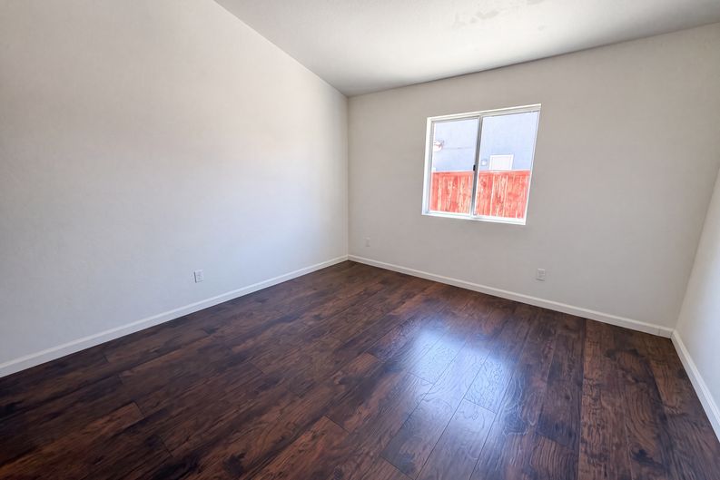 Photo 9 of 19 of 13154 Oberlin Ave, Victorville, CA