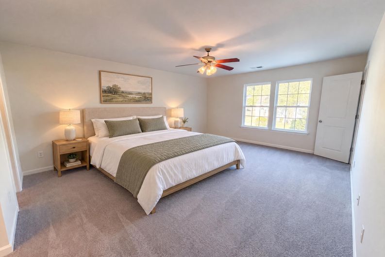 Photo 4 of 27 of 143 Deer Lake Dr, Columbia, SC