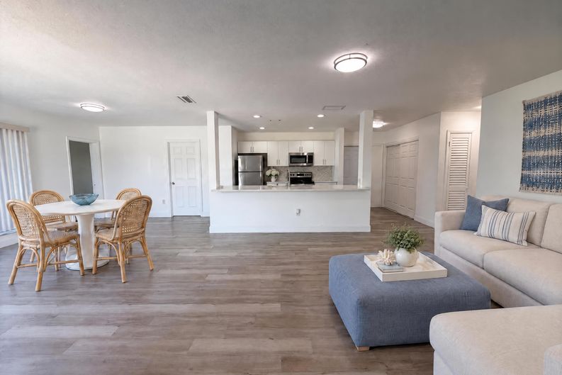 Photo 8 of 26 of 21530 Glendale Ave, Port Charlotte, FL