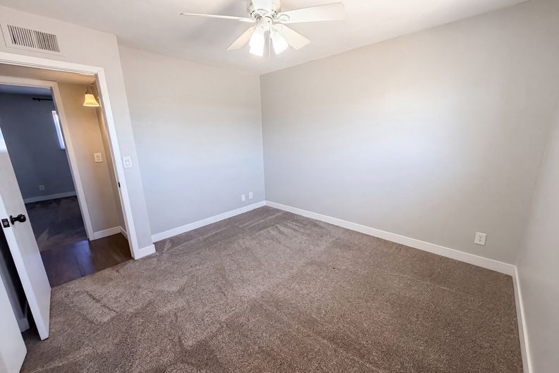 Photo 13 of 22 of 1430 E Flossmoor Ave, Mesa, AZ