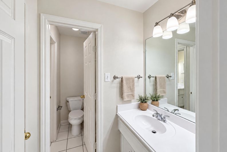 Photo 23 of 30 of 3407 Woodbine Pl, Pearland, TX