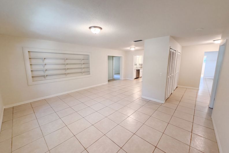 Photo 8 of 31 of 208 Robin Rd, Altamonte Springs, FL