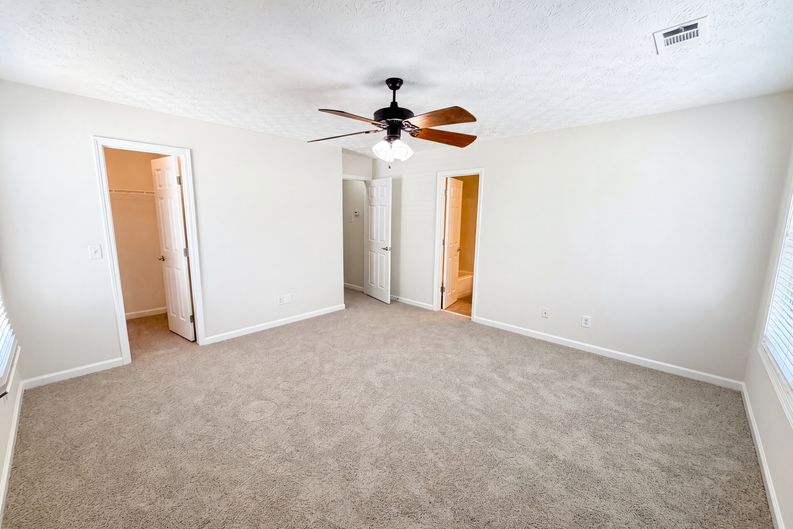 Photo 12 of 21 of 13331 Harpley Ct, Alpharetta, GA