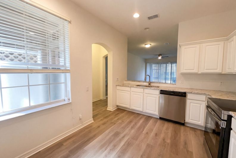 Photo 18 of 26 of 4126 Key Thatch Dr, Tampa, FL