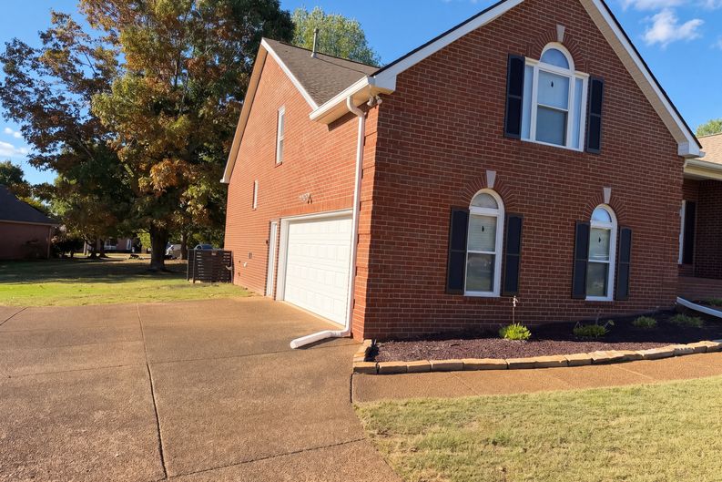 Photo 43 of 49 of 2738 Wales Ct, Thompsons Station, TN