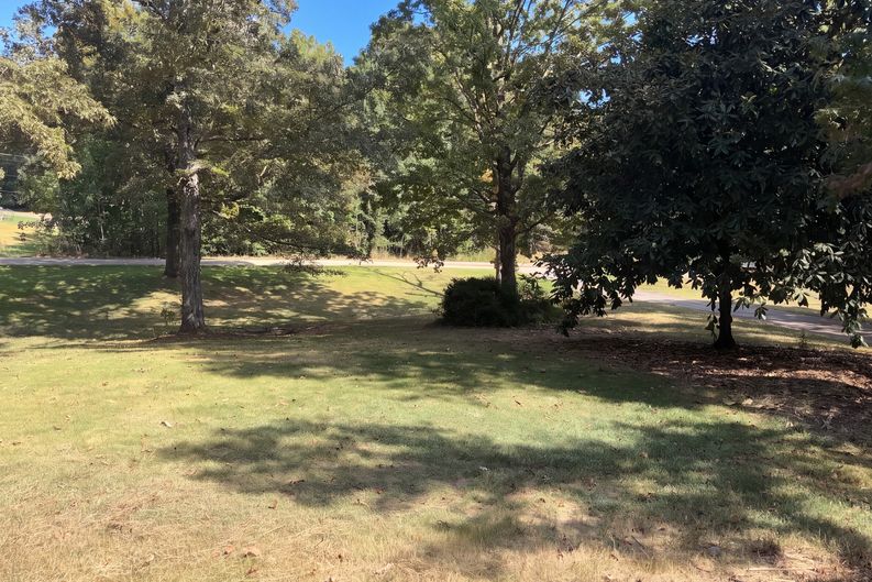 Photo 26 of 29 of 675 Jenny St, Selmer, TN