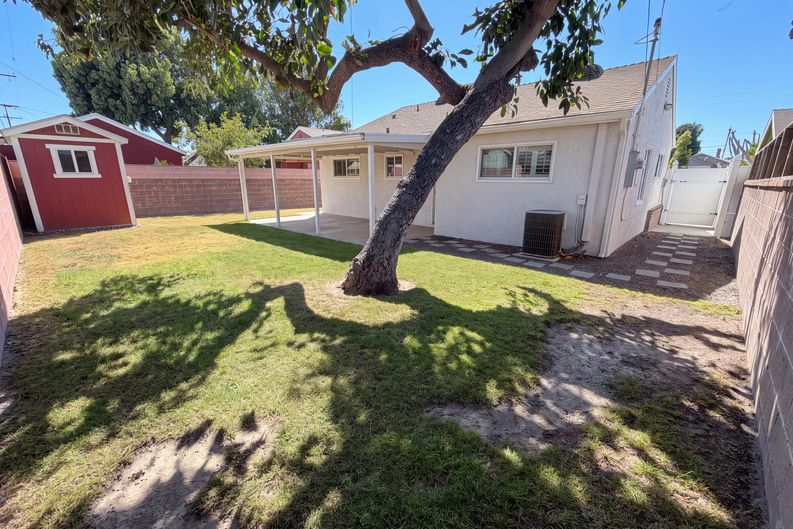 Photo 18 of 27 of 11844 Graystone Ave, Norwalk, CA