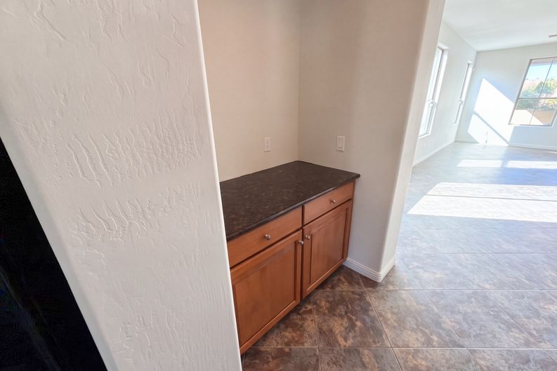 Photo 10 of 64 of 15033 W Aster Dr, Surprise, AZ