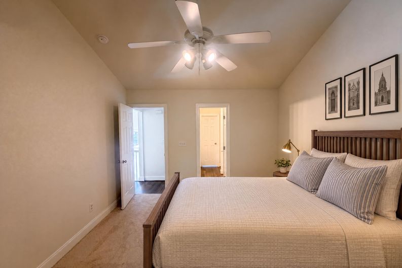 Photo 13 of 22 of 6205 Lea Ray Dr, Greensboro, NC