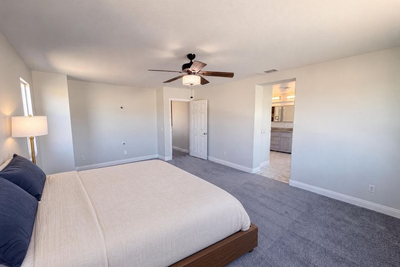 Photo 4 of 33 of 1265 Lavender Ln, Hemet, CA